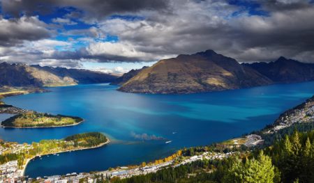 https://www.gowalkabouttravel.com/wp-content/uploads/2022/02/Queenstown-Lake-Wakatipu-New-Zealand-450x263.jpg